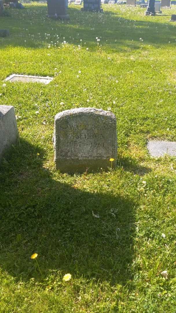 Walter K. Wisehoon's grave. Photo 2