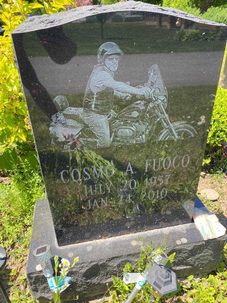 Cosmo A. Fuoco's grave. Photo 3