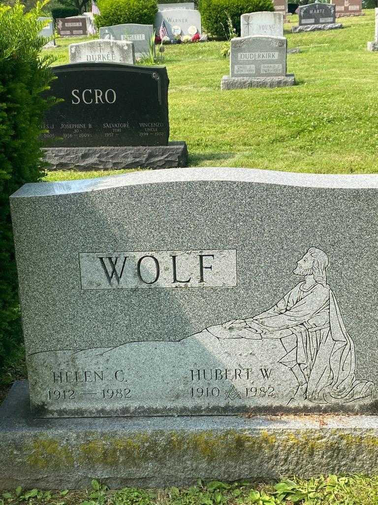 Helen C. Wolf's grave. Photo 3