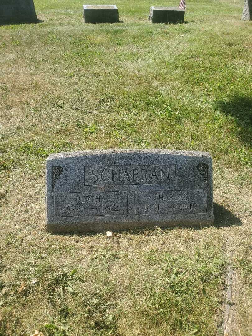 Charles Schafran's grave. Photo 2