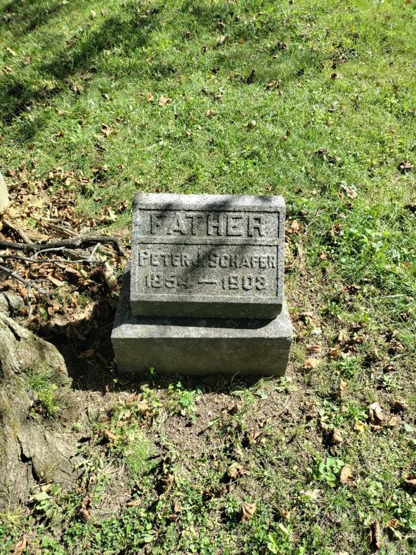 Peter J. Schafer's grave. Photo 2