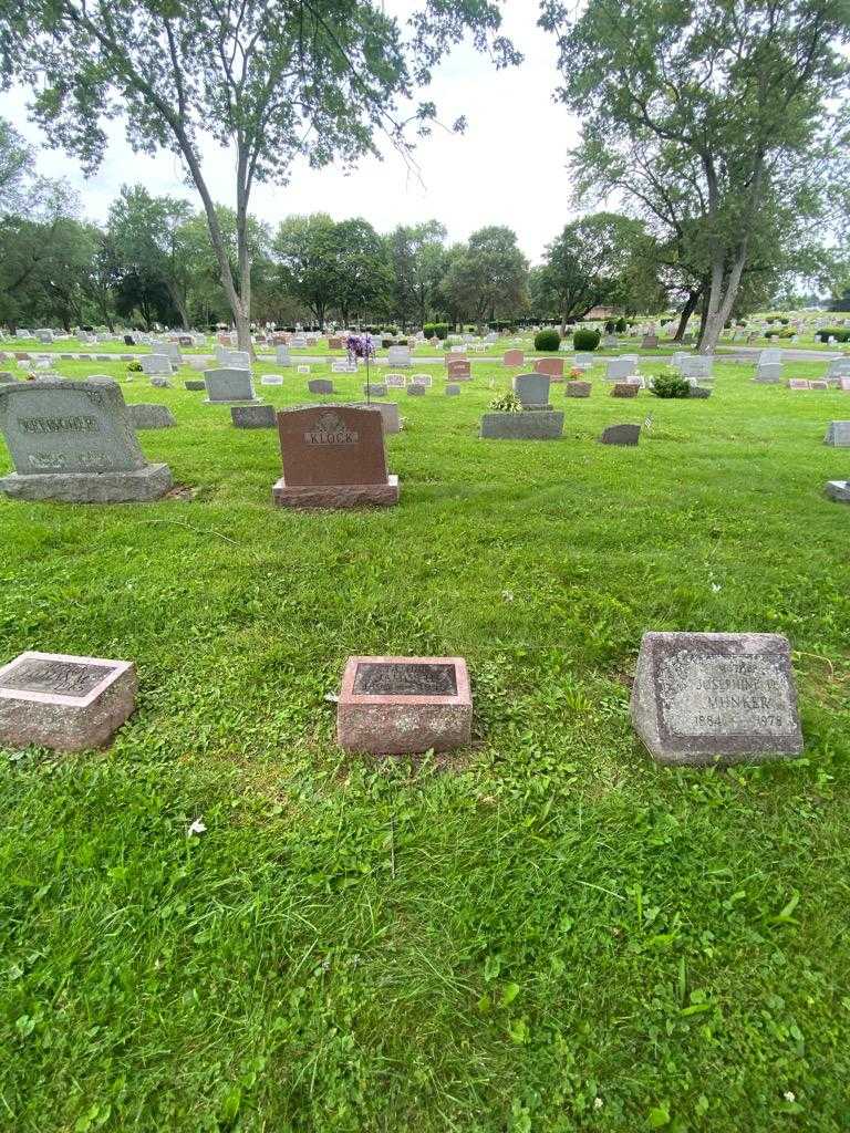 James H. Klock's grave. Photo 1