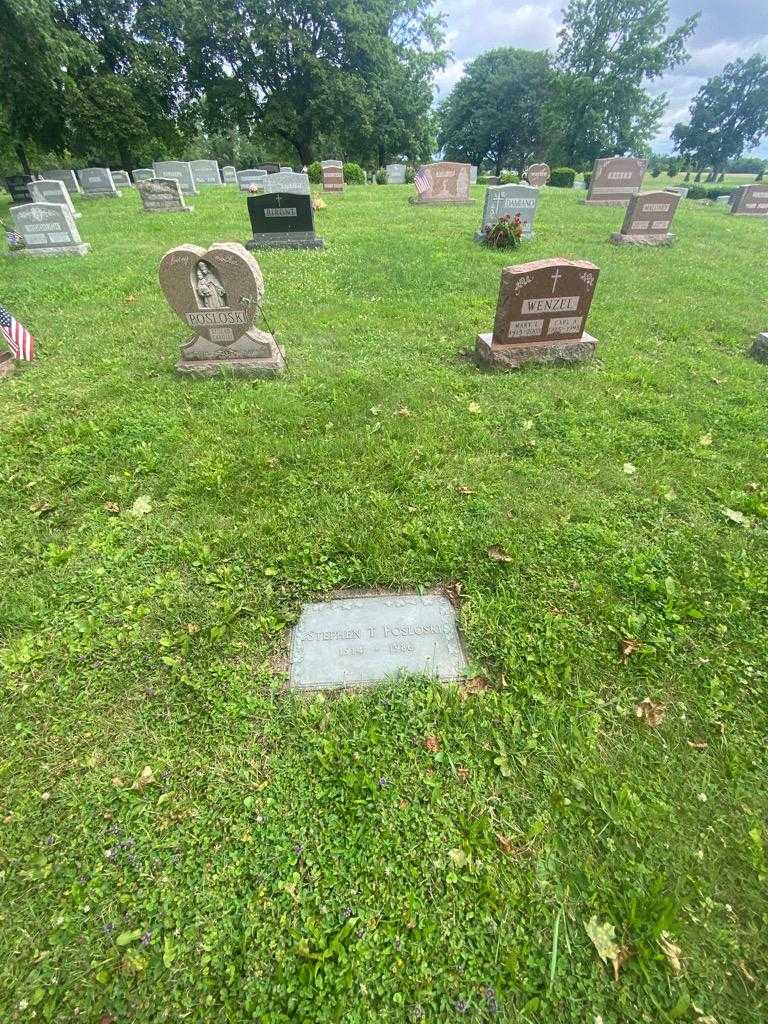 Stephen T. Posloski's grave. Photo 1