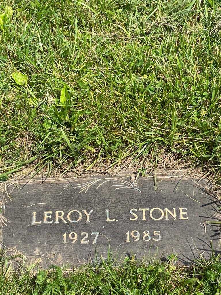 Leroy L. Stone's grave. Photo 3