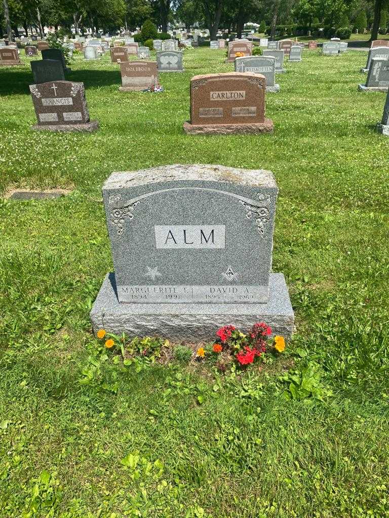 Marguerite T. Alm's grave. Photo 2