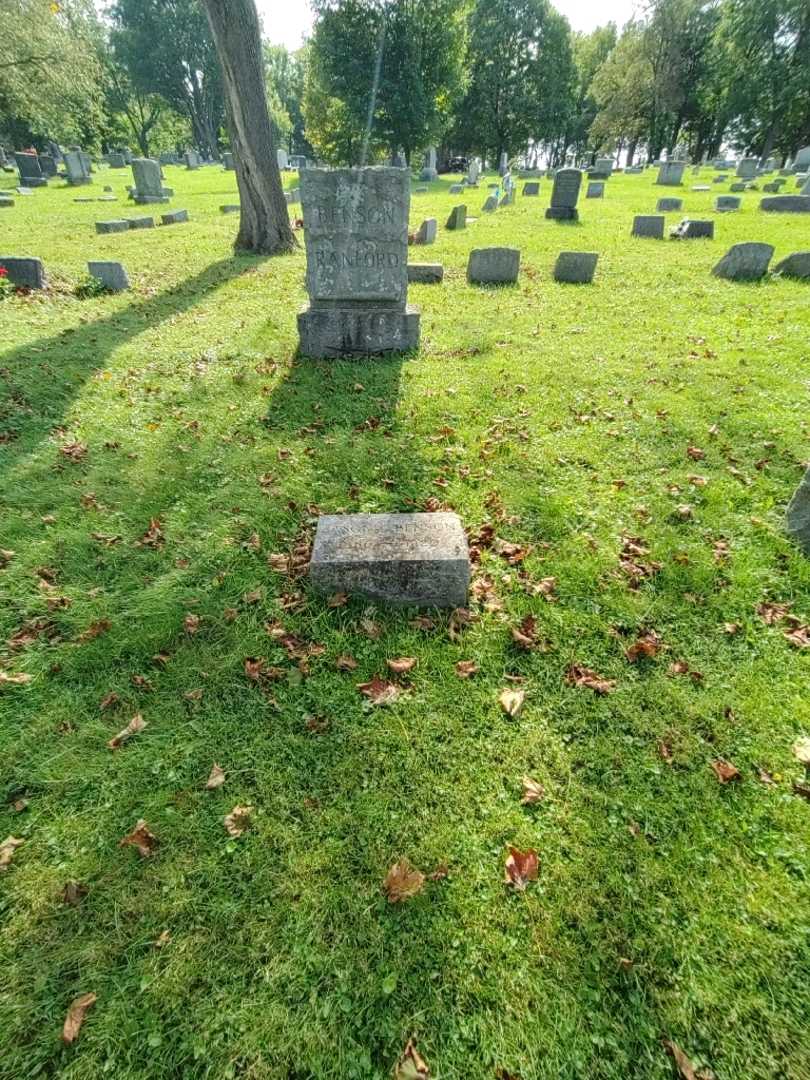 Jason C. Benson's grave. Photo 1