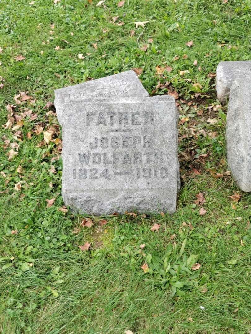 Joseph Wolfarth's grave. Photo 2