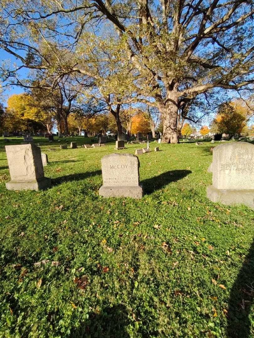Edwin William McCoy's grave. Photo 1