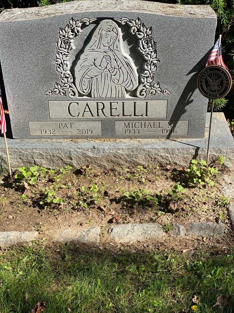 Michael Carelli Senior's grave. Photo 3