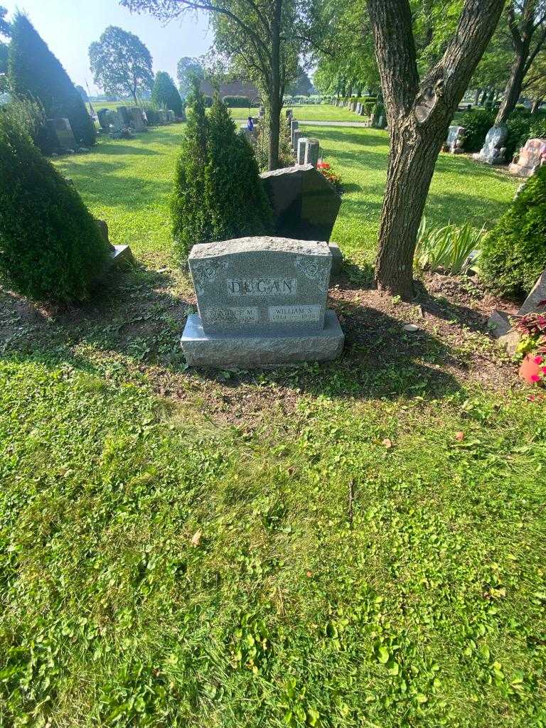 Beatrice M. Dugan's grave. Photo 1