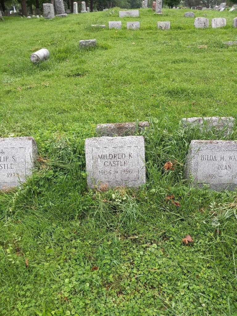 Mildred K Knutty Castle's grave. Photo 2