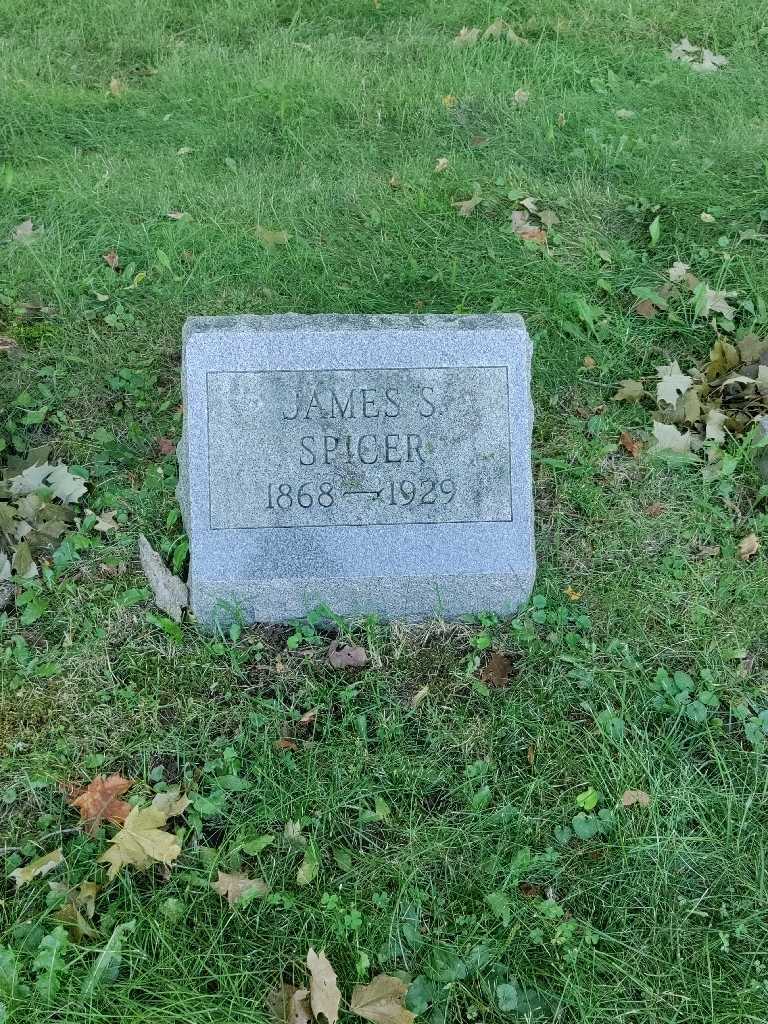 James S. Spicer's grave. Photo 2