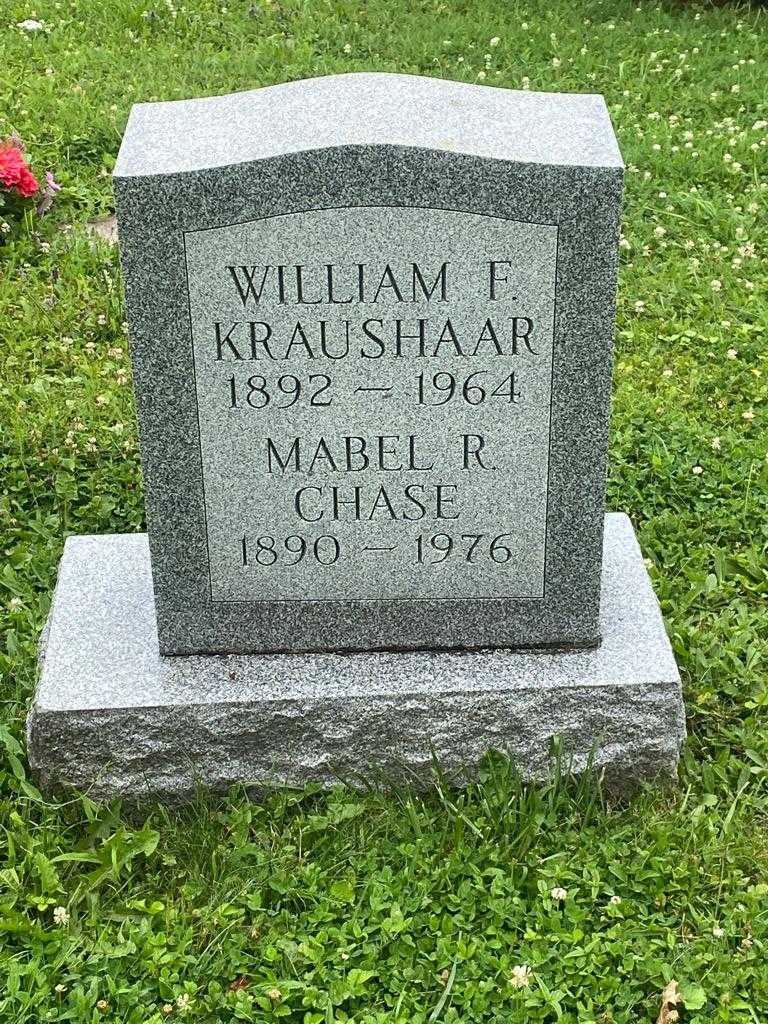 Mabel R. Chase's grave. Photo 3