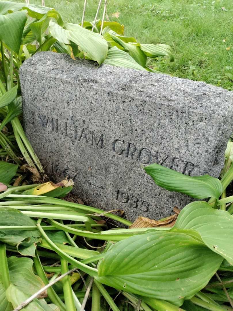 William J. Grover's grave. Photo 3