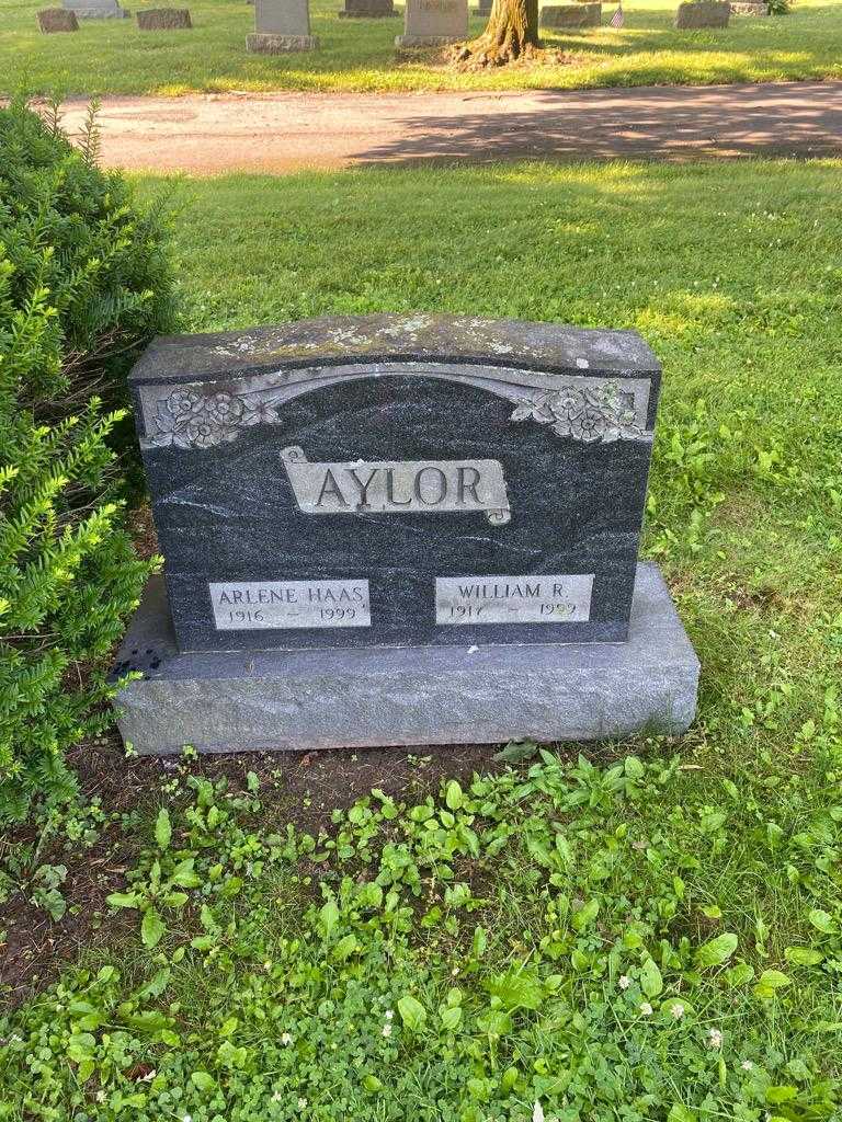 Arlene Aylor Haas's grave. Photo 2