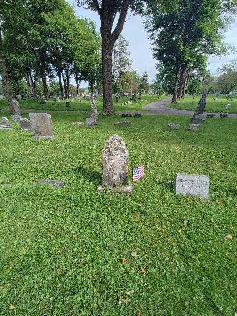 Thomas Burke Senior's grave. Photo 2