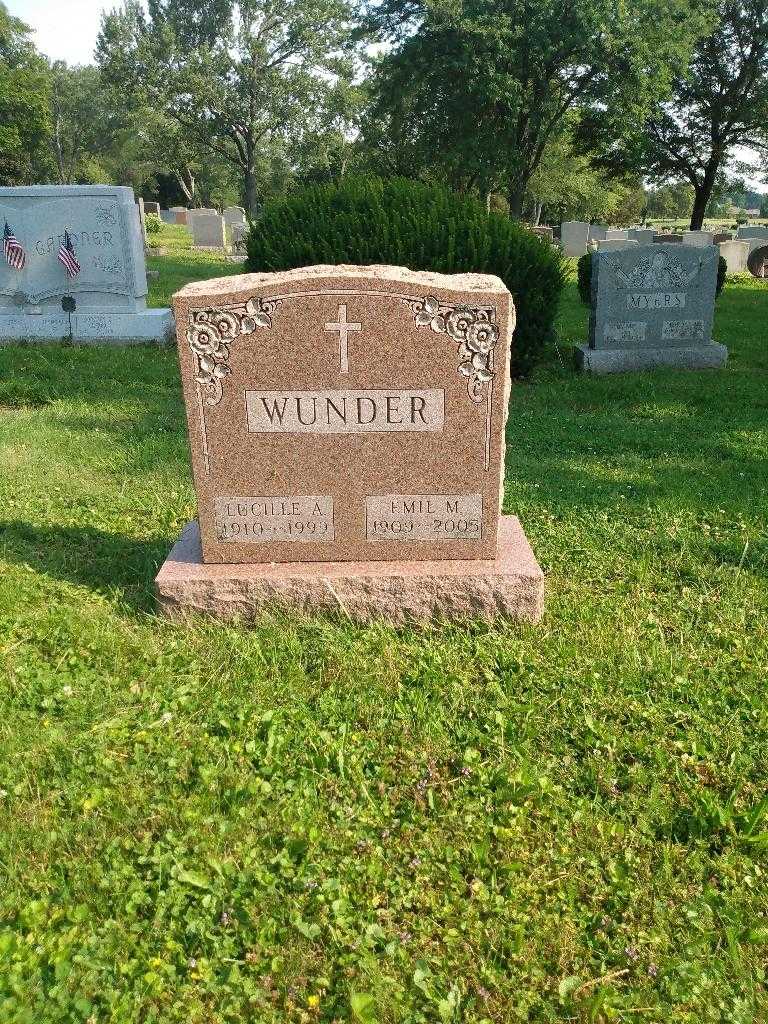 Lucille A. Wunder's grave. Photo 2