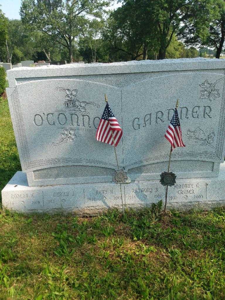 Robert E. O'Connor's grave. Photo 4