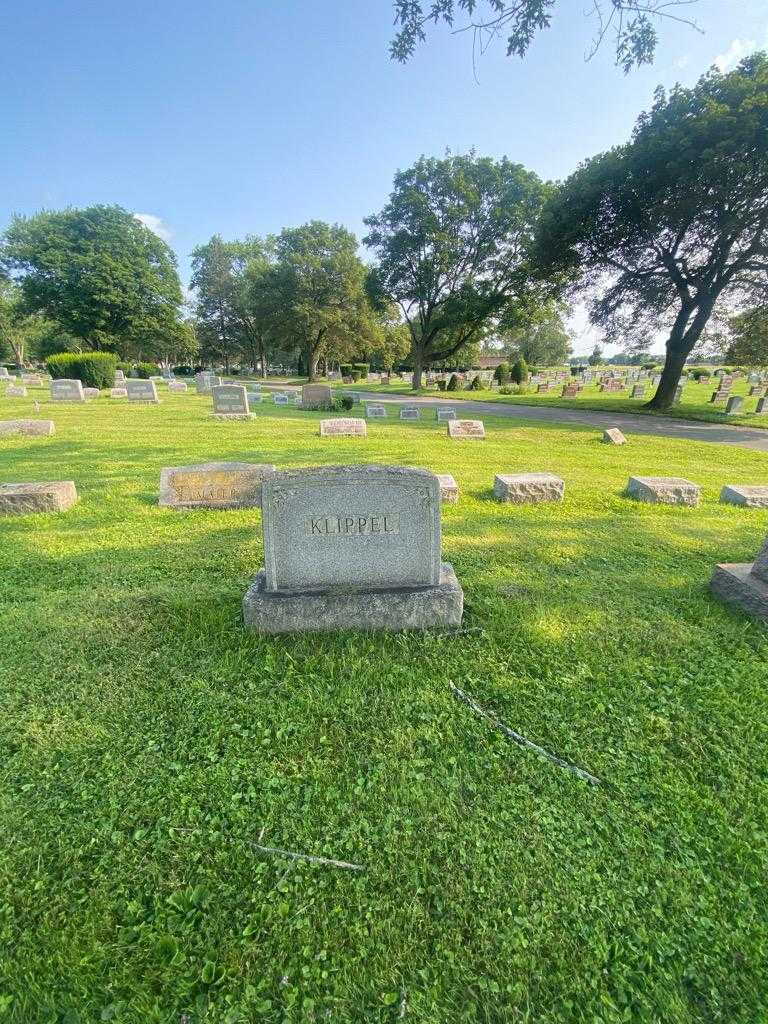 Carl J. Klippel's grave. Photo 3