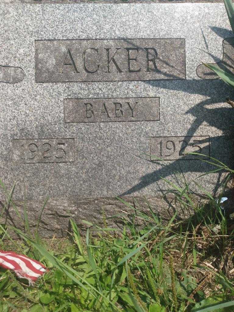 Baby Acker's grave. Photo 3