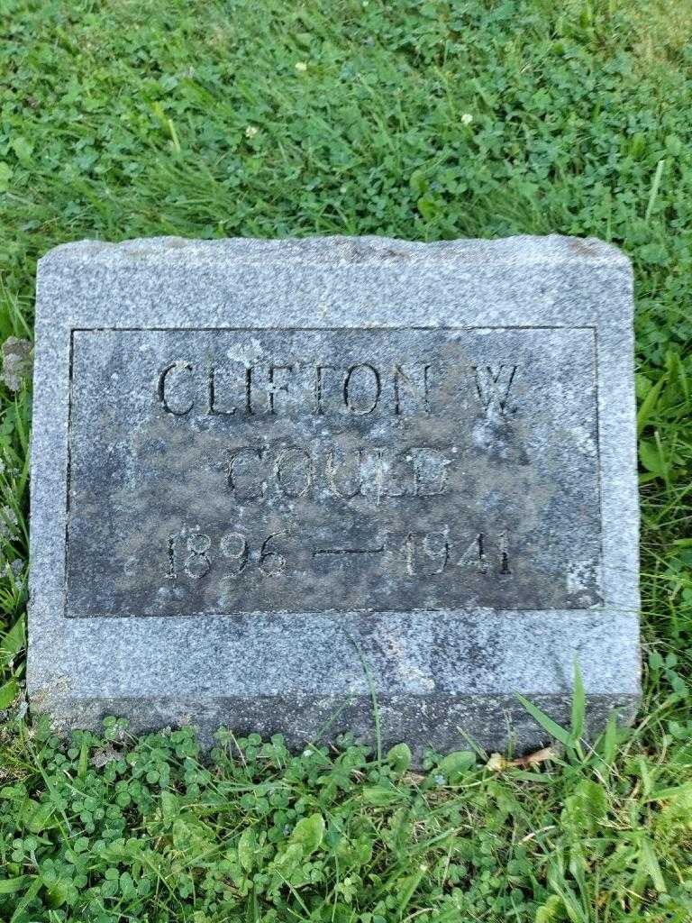 Clifton W. Gould's grave. Photo 3