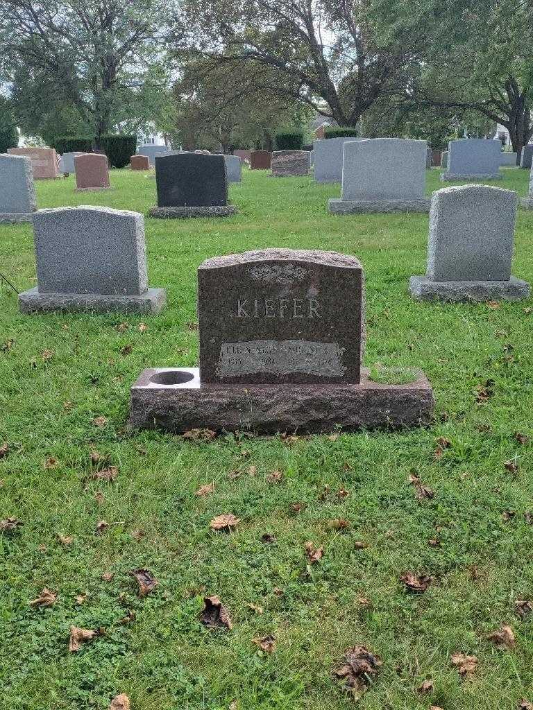 August E. Kiefer's grave. Photo 2