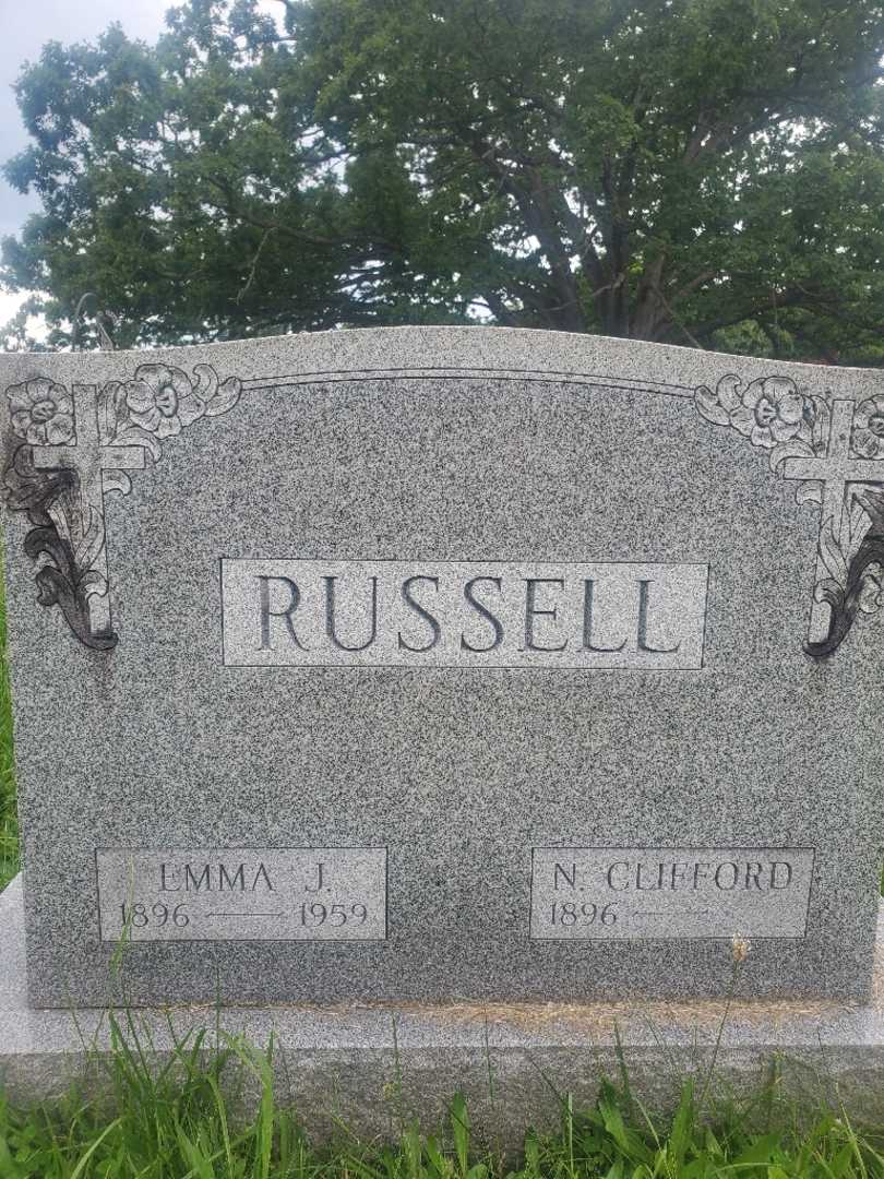 Emma J. Russell Risch's grave. Photo 3