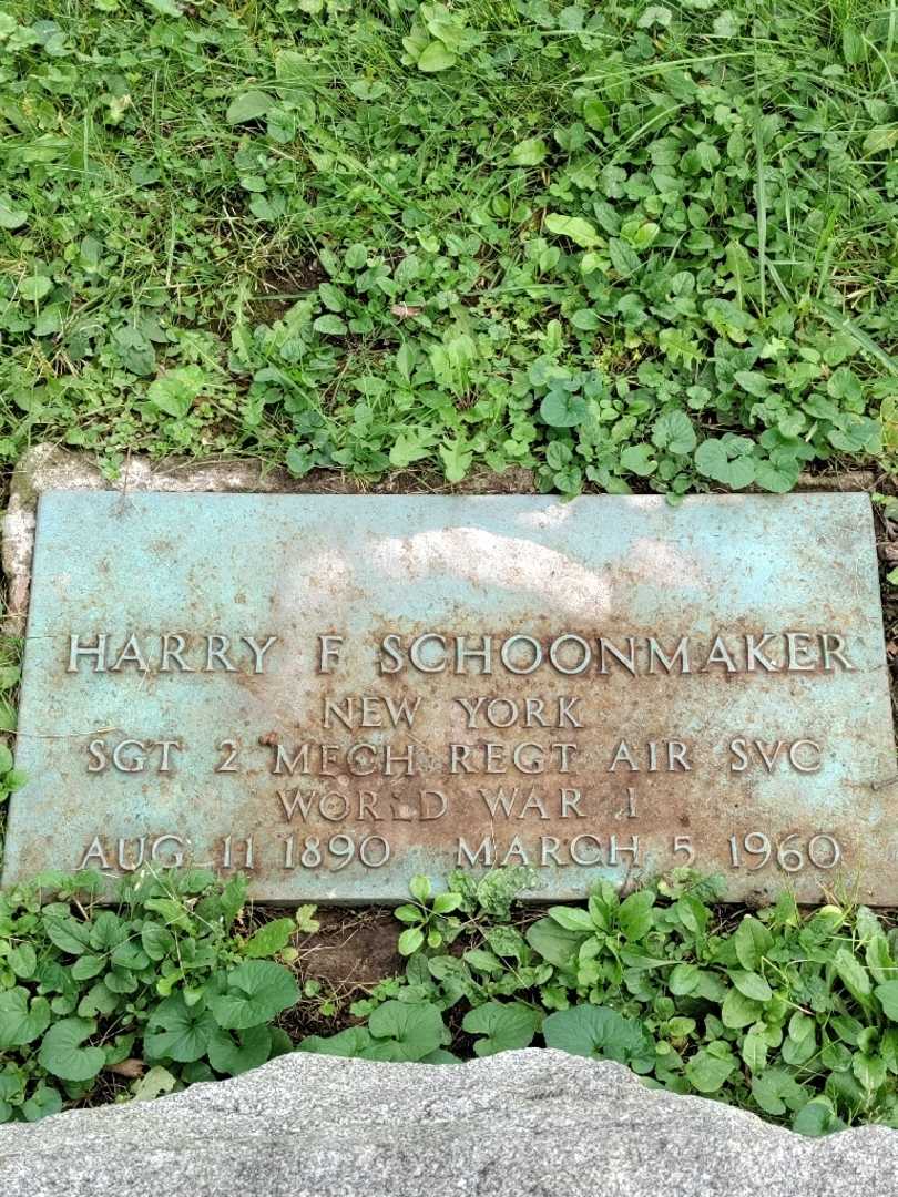 Harry F. Schoonmaker's grave. Photo 3