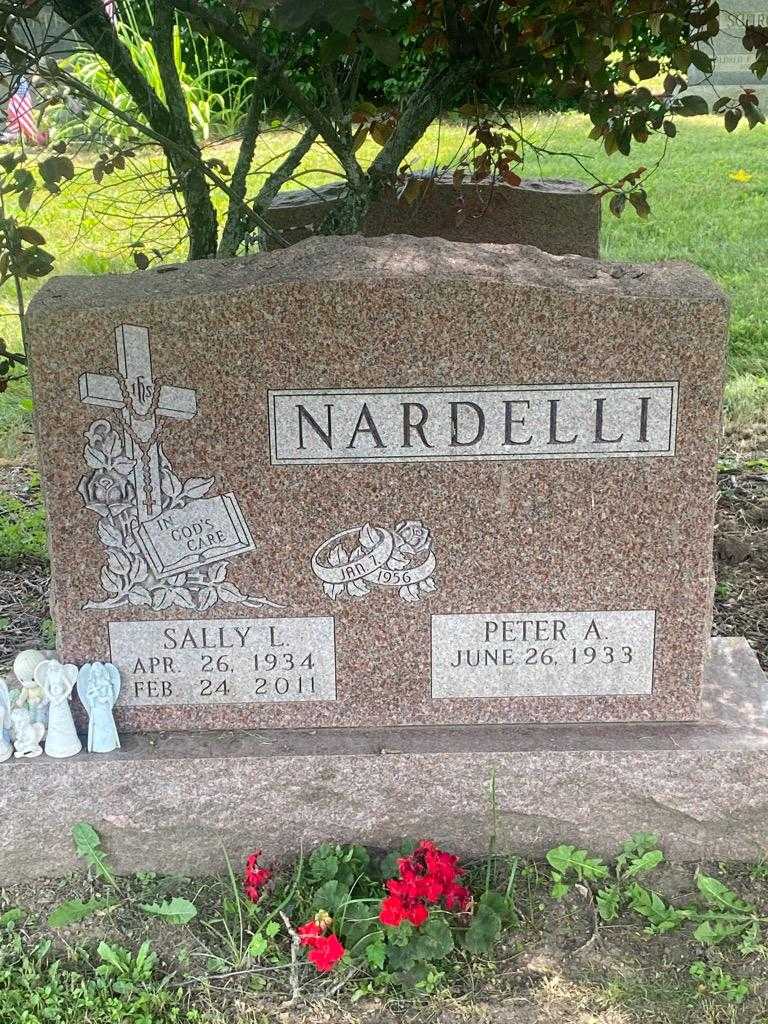 Peter A. Nardelli's grave. Photo 4