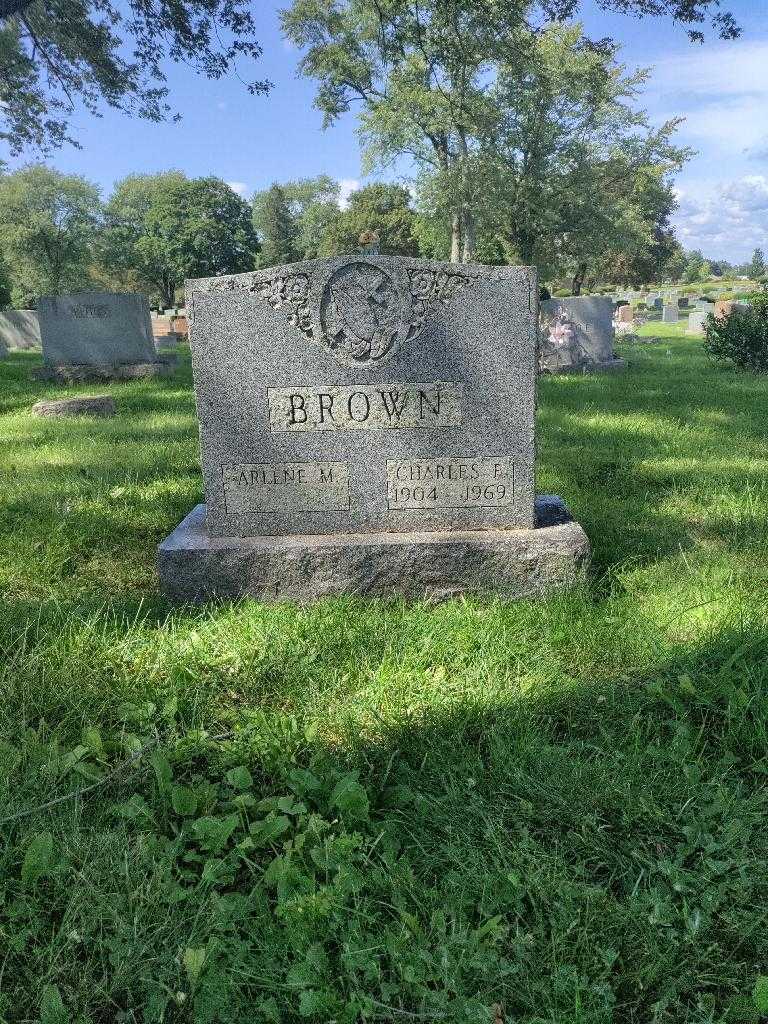 Arlene M. Brown's grave. Photo 2