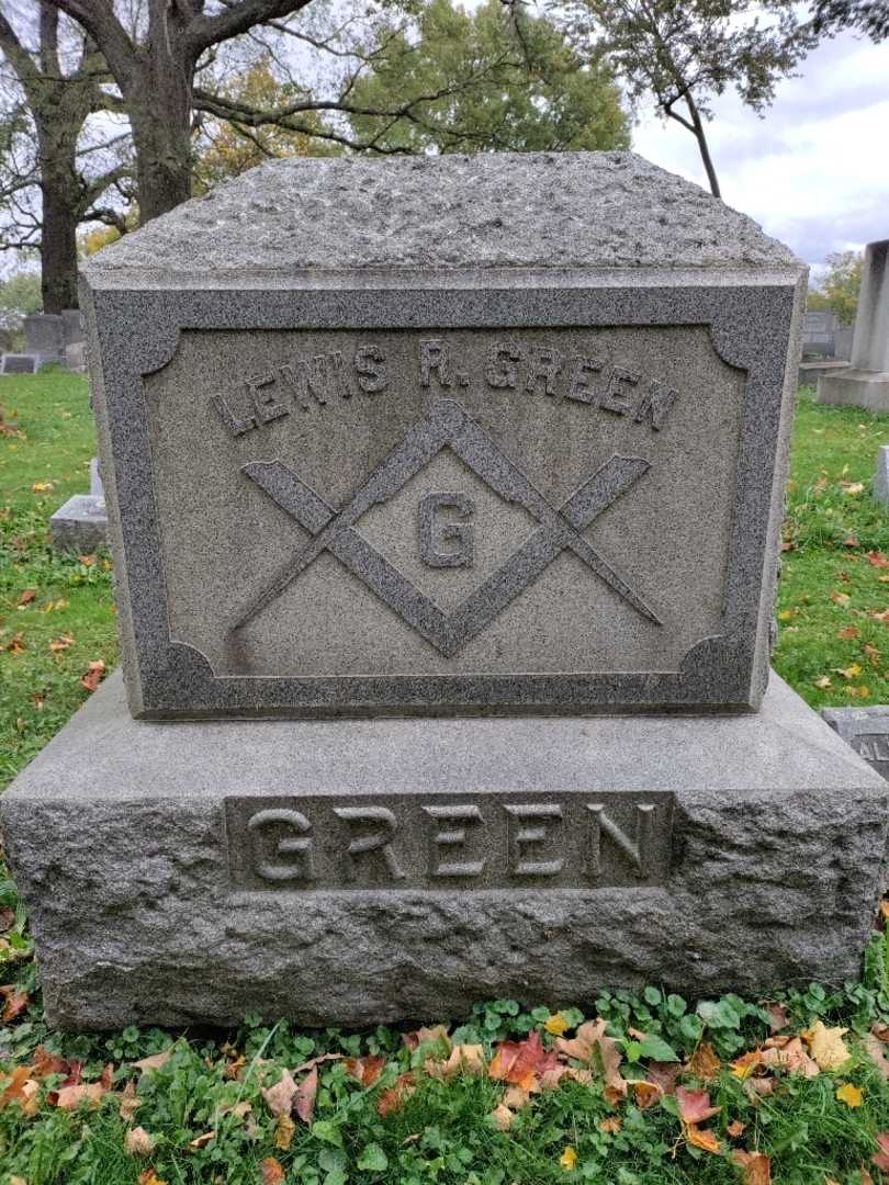 Lewis R. Green's grave. Photo 4