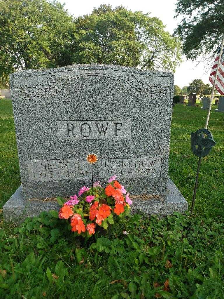 Helen C. Rowe's grave. Photo 2