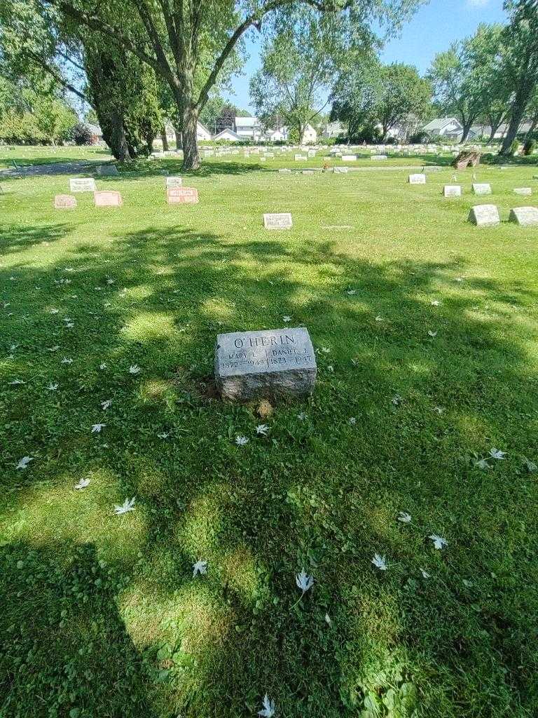 Daniel J. O'Herin's grave. Photo 1