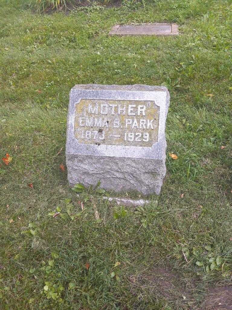 Emma B. Park's grave. Photo 3