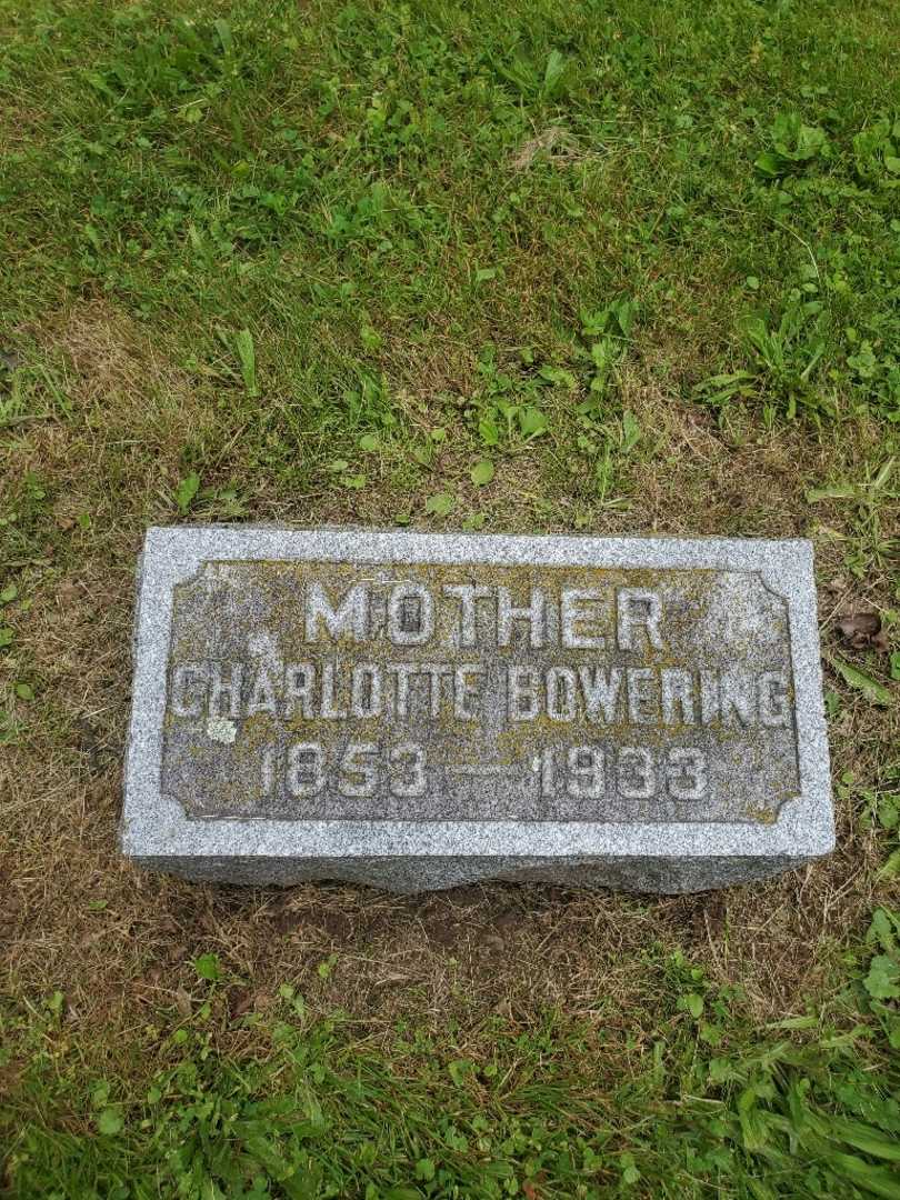 Charlotte Bowering's grave. Photo 3