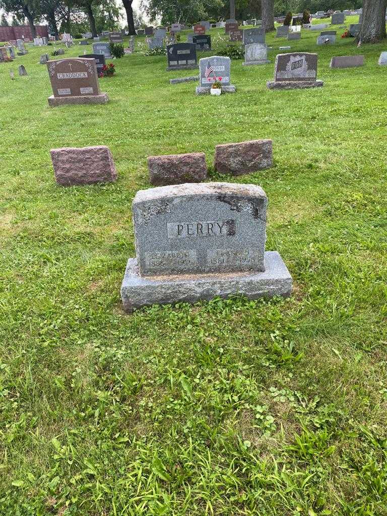 Frank J. Perry's grave. Photo 2