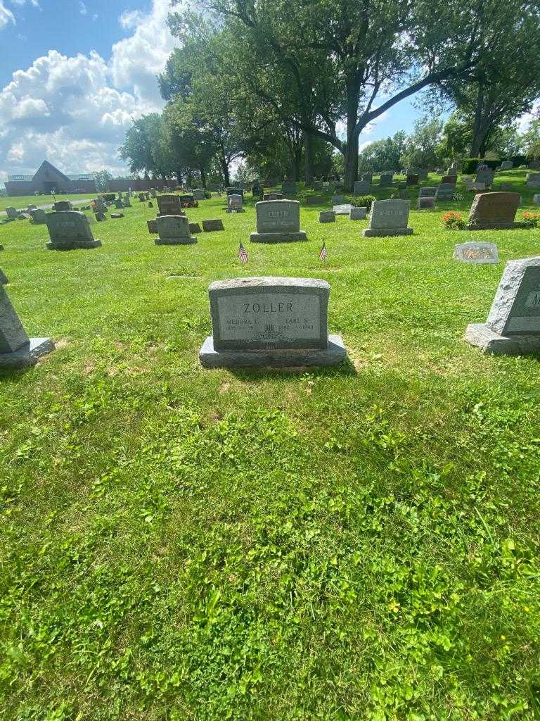 Medora L. Zoller's grave. Photo 1