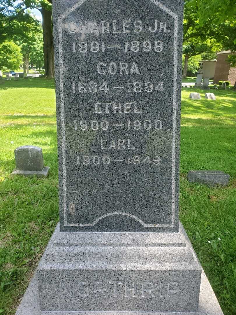 Ethel Melissa Northrip's grave. Photo 1