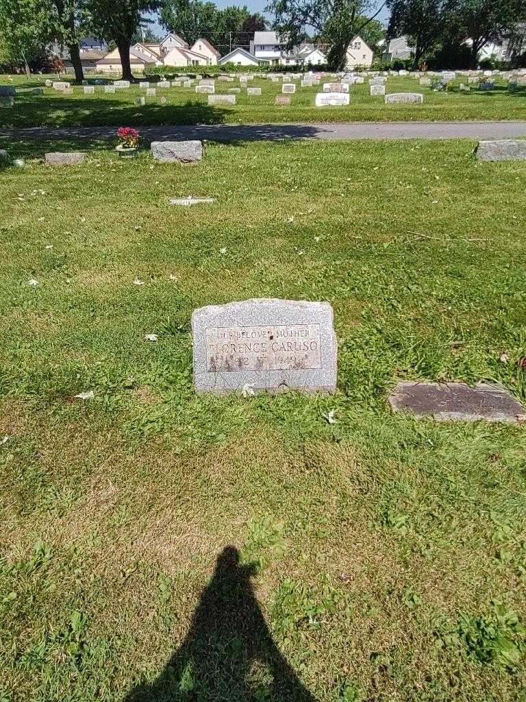 Florence Caruso's grave. Photo 1