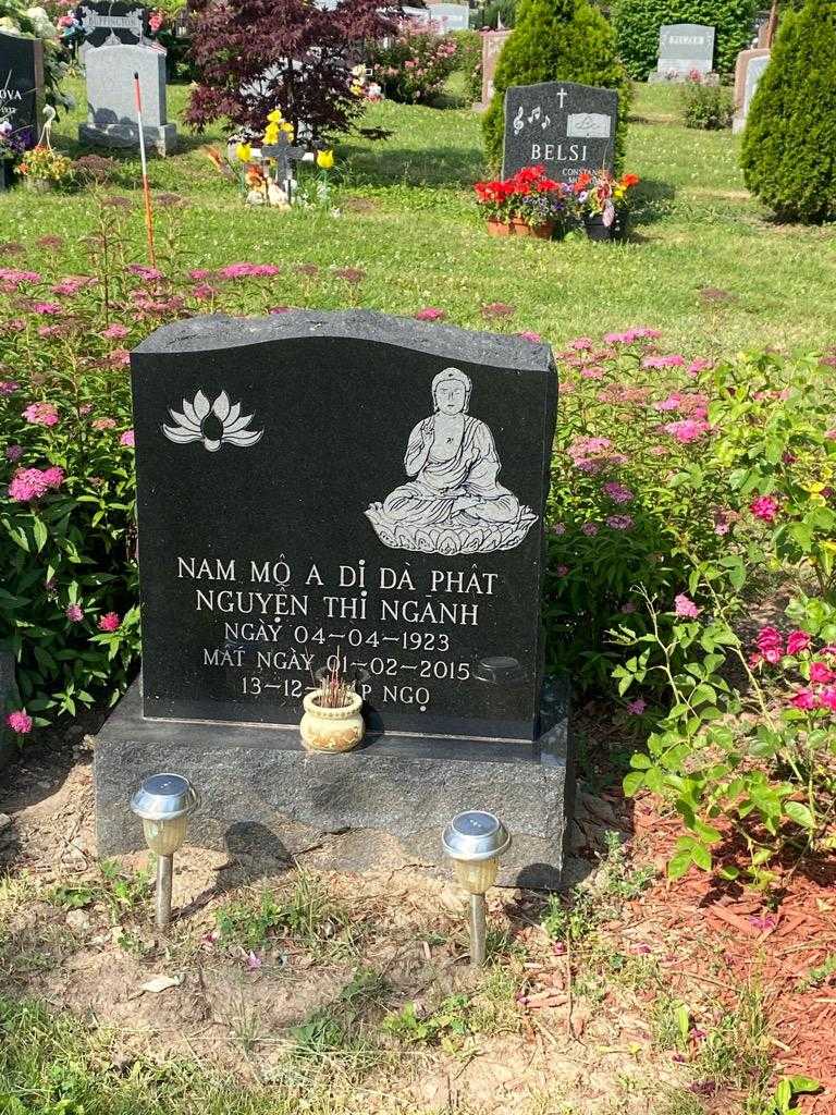 Nganh Thi Nguyen's grave. Photo 3