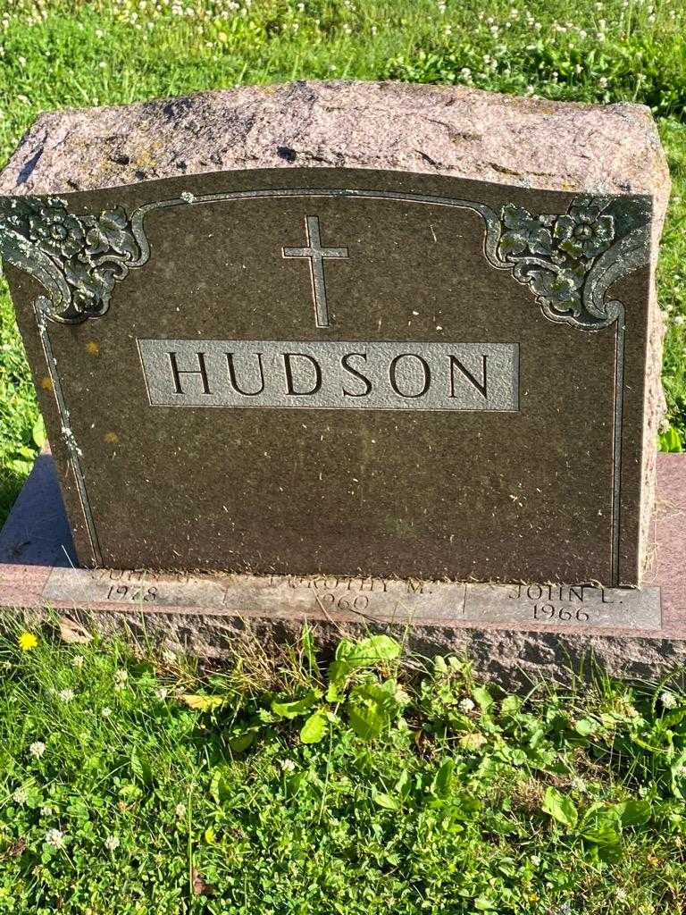 John L. Hudson's grave. Photo 3