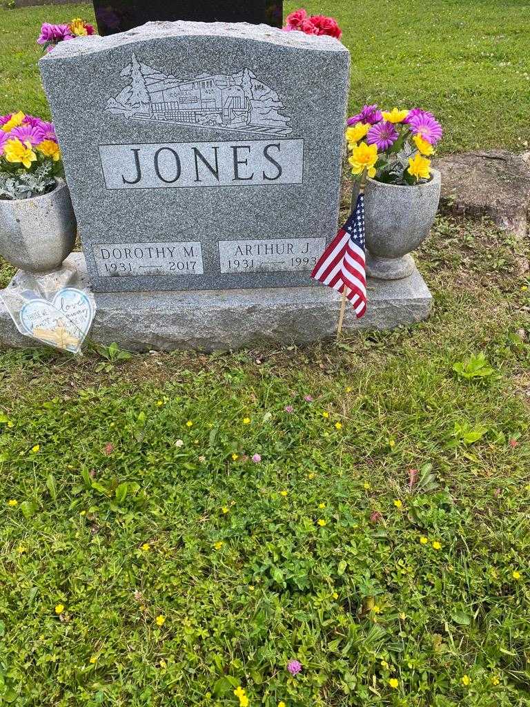 Arthur J. Jones's grave. Photo 2