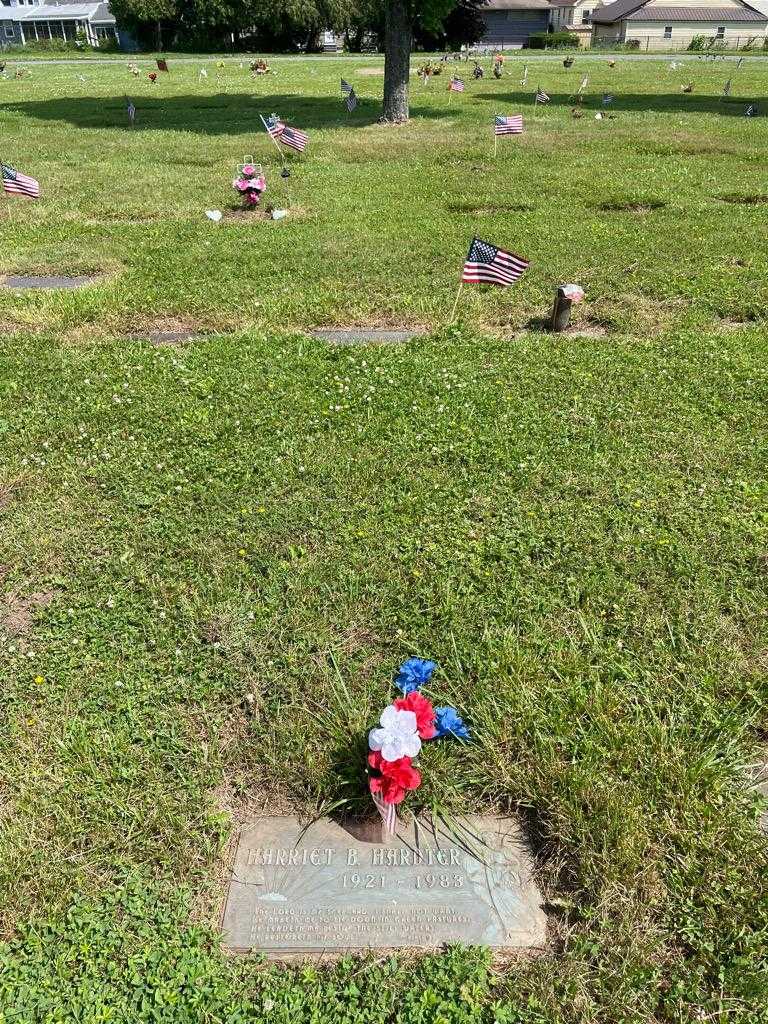 Harriet B. Hardter's grave. Photo 2