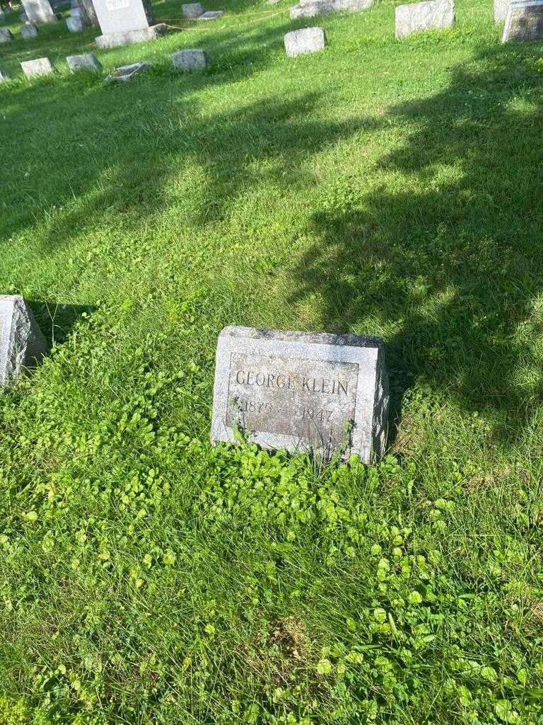 George J. Klein's grave. Photo 2