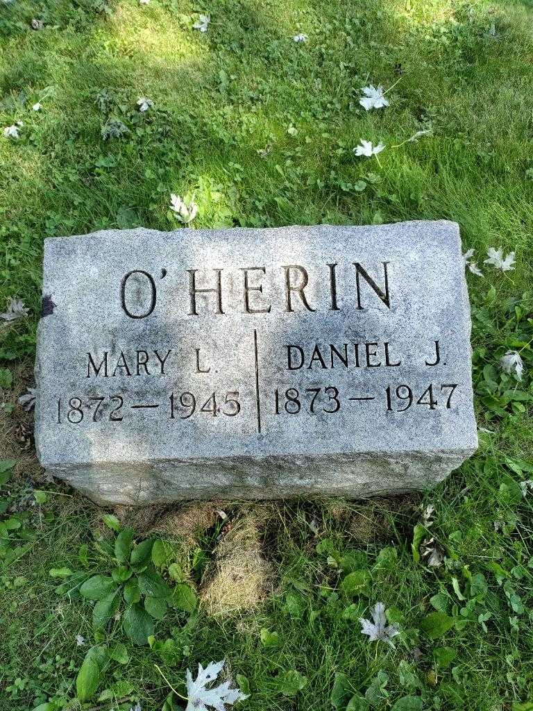 Daniel J. O'Herin's grave. Photo 3