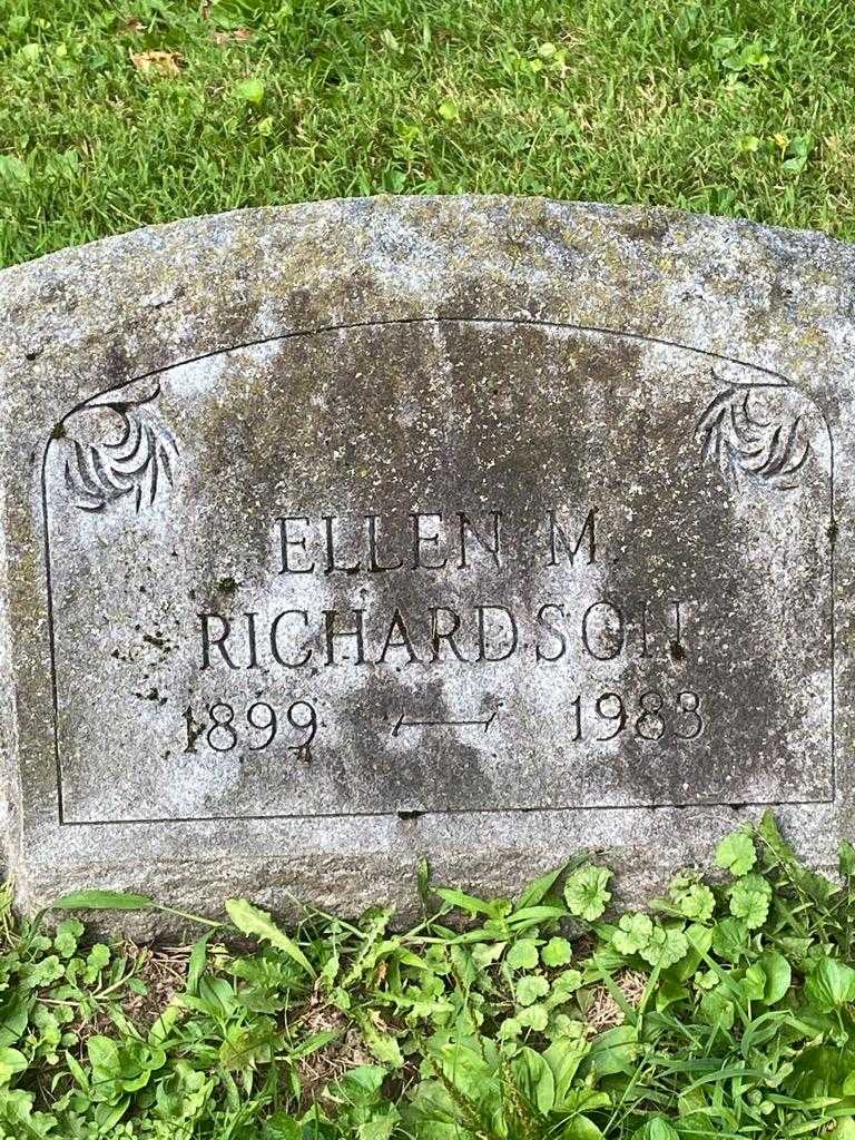 Ellen M. Richardson's grave. Photo 3