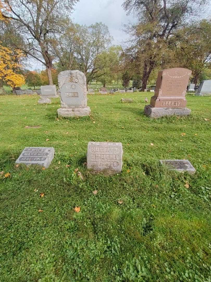 George E. Hill's grave. Photo 1