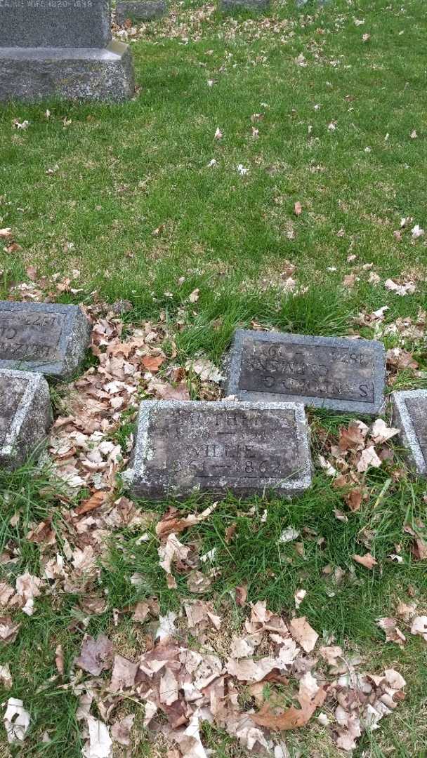 Augusta S. Wurpel's grave. Photo 2