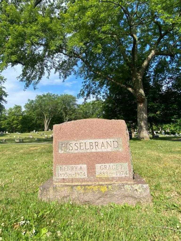 Grace P. Fisselbrand's grave. Photo 3