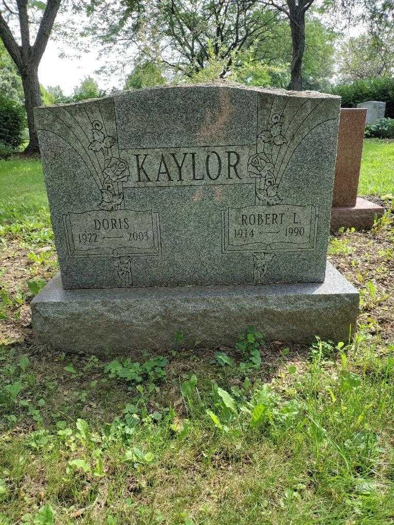 Doris Kaylor's grave. Photo 2